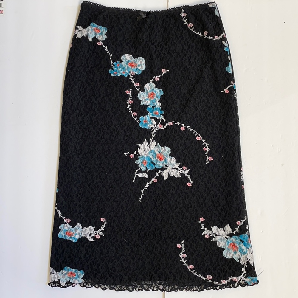 GUESS Lace Floral Skirt